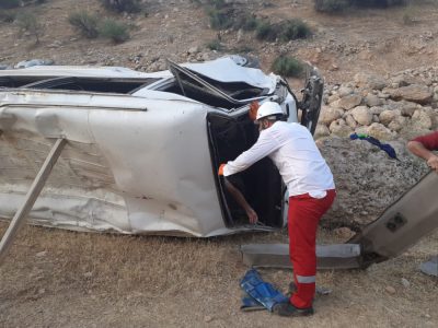 سقوط مینی بوس به دره در جاده یاسوج اصفهان