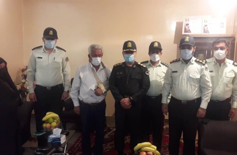 دیدارفرمانده انتظامی شهرستان گچساران باخانواده معظم شهدابه مناسبت هفته ناجا