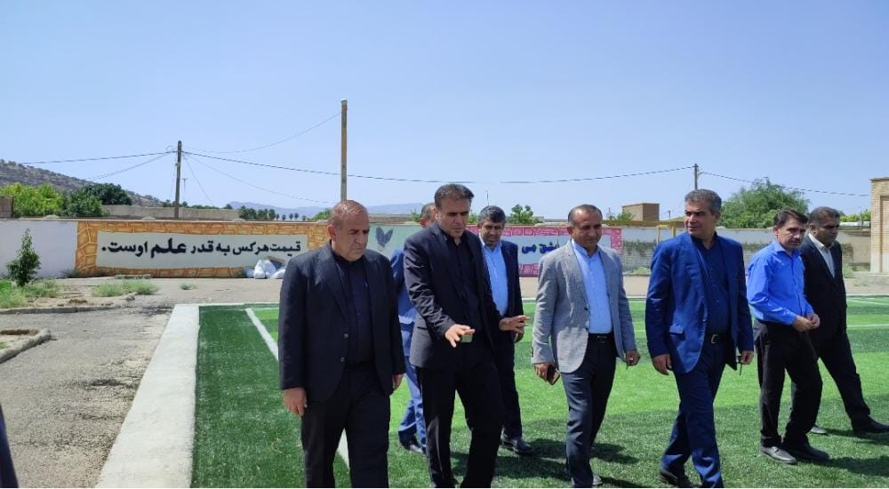 بهره برداری از ۱۰ چمن مصنوعی مدارس در هفته دولت