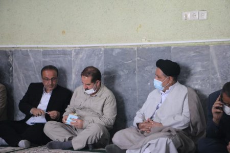 حضور استاندار و نماینده مردم کهگیلویه بزرگ در مجلس شورای در روستای طولیان