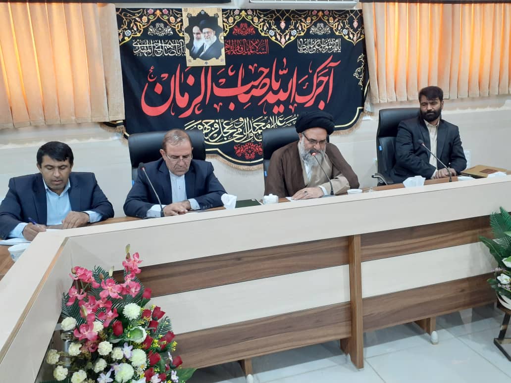 نماینده ولی فقیه در کهگیلویه وبویراحمد: همه ادارات ،دستگاههای خدمت رسان و شهرداریها برای آغاز سال تحصیلی بانشاط کمک کنند/ مجموعه آموزش و پرورش مورد اعتماد عمومی است