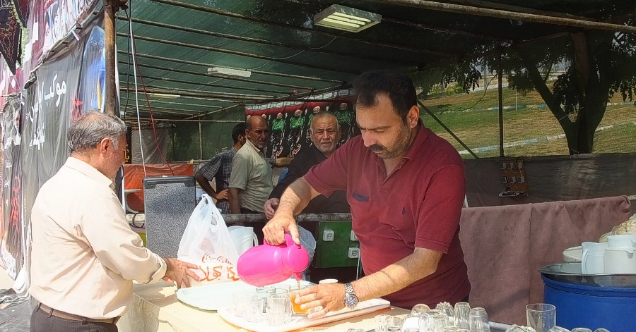 خدمت رسانی موکب ها به زوار اربعین در بام نفت ایران