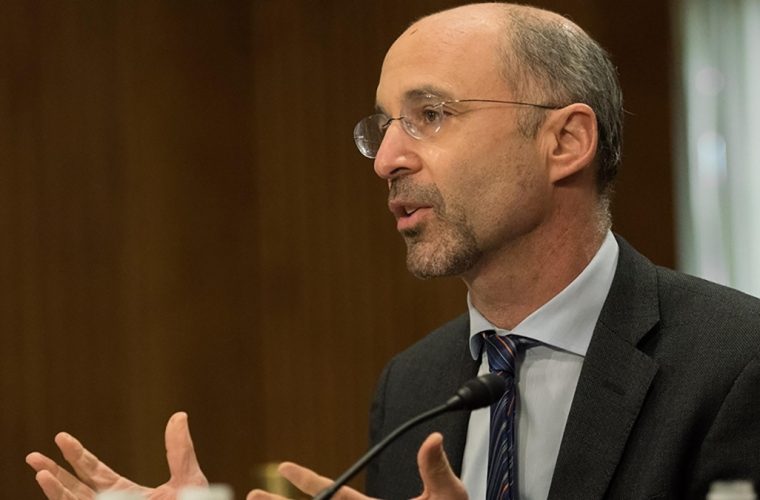 رابرت مالی: بایدن هرگز نگفت دیپلماسی و احتمال تفاهم با ایران مرده است / من منصوب شده‌ام تا نتیجه دیپلماتیک را پیگیری کنم / آماده تداوم مذاکرات غیرمستقیم با ایران هستیم / گزینه نظامی دشوار و خطرناک است؛ رئیس جمهور آمریکا تنها در صورت لزوم به آن متوسل خواهد شد / به دنبال تغییر حکومت ایران نیستیم، به اندازه کافی تجربه غم انگیز در بحث تغییر رژیم داشته ایم ۰