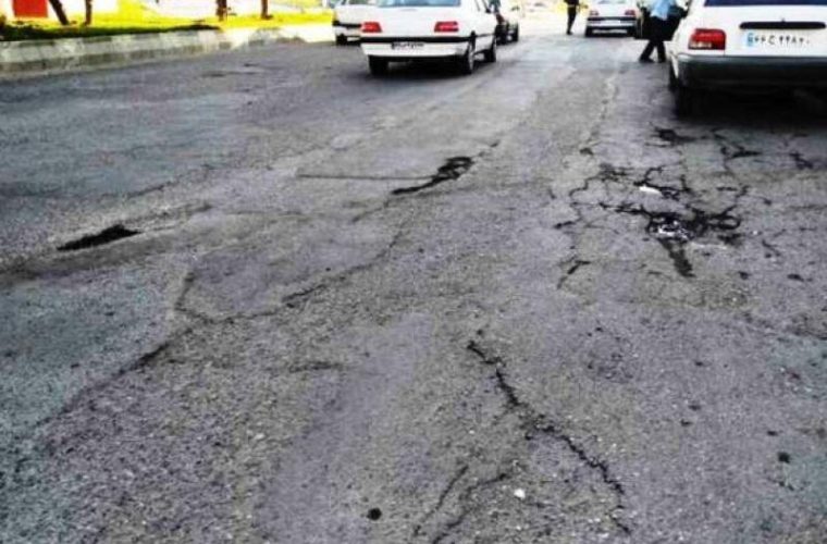 زخم‌های معابر شهر دوگنبدان