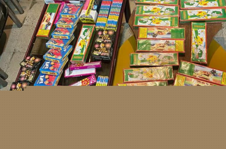 کشف بیش از ۱۵۰۰۰ هزار عدد انواع مواد محترقه قاچاق در گچساران