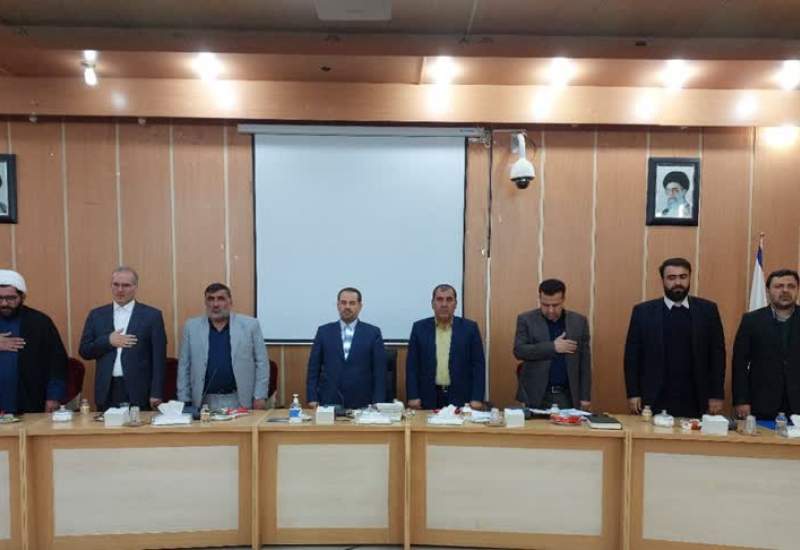 مدیرکل بنیاد شهید کهگیلویه و بویراحمد: ۲۰ میلیارد تومان پول اشتغالزایی را از بانک رسالت بگیرید و به بانک دیگری بدهید / کهگیلویه و بویراحمد تنها استانی است که مرکز توانبخشی و فرهنگی ندارد