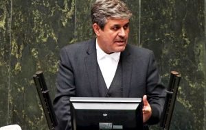 غلامرضا تاجگردون با ۶۰ درصد آرا منتخب مردم گچساران و باشت شد