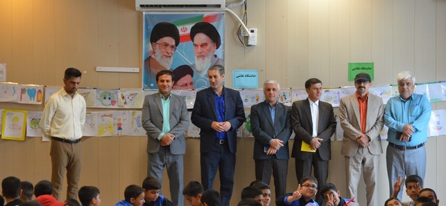 برنامه صبحانه سالم بمناسبت هفته سلامت در دبستان شهیدتندگویان گچساران برگزار شد