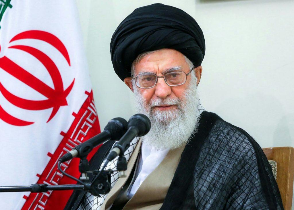 تنفیذحکم رئیس جمهوراسلامی ایران توسط رهبرمعظم انقلاب