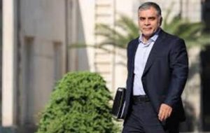 توئیت وزیر نفت در خصوص شعار سال رهبری