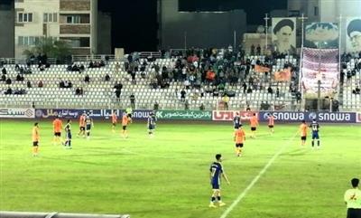 ميزباني كاكوها گلي برايشان نداشت