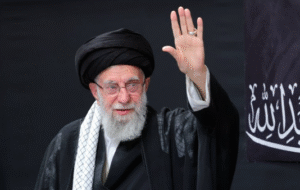 ایستاده در میدان؛ روایت شجاعتی بی‌نظیر پیام‌های حضور دشمن‌شکن آیت‌الله خامنه‌ای چیست؟