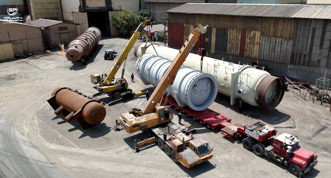 *مخازن تیپ سنگین ساخت داخل در راه شرکت صنایع پلیمر گچساران/